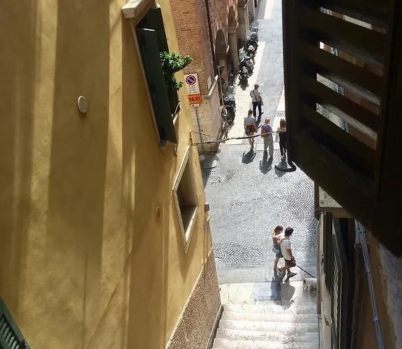 Casa Martini Piazza Erbe